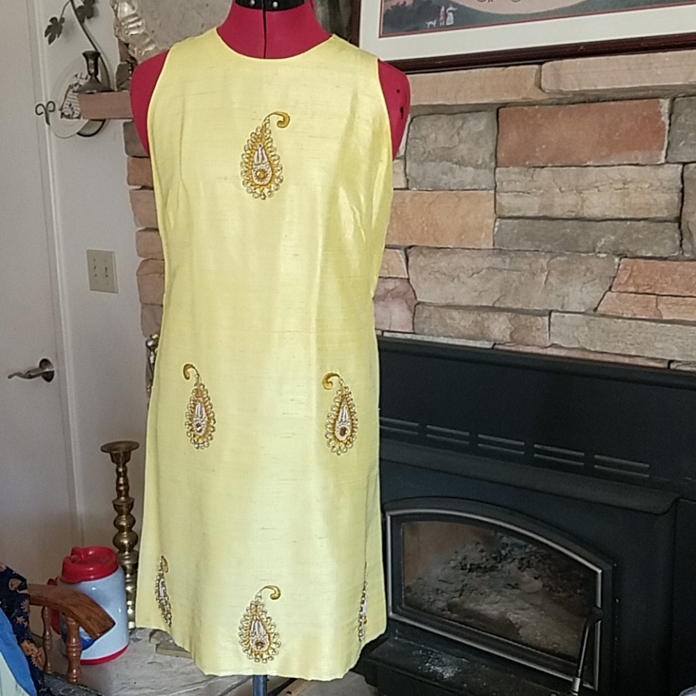 Vtg 50's 60's  Mid Century Modern Atomic Era Yellow RAw Silk DRESS INDIA 8 10